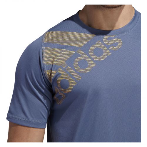 Koszulka męska do treningu adidas FreeLift Badge of Sport Graphic EA2795 
