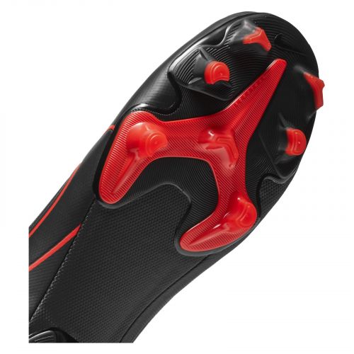 Buty męskie do piłki nożnej Nike Mercurial Vapor 13 Academy MG AT5269