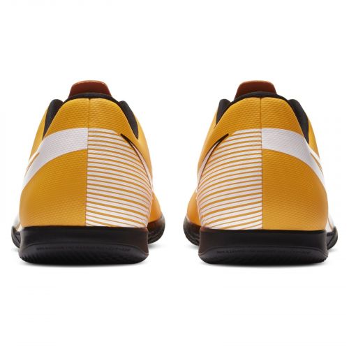 Buty męskie do piłki nożnej Nike Mercurial Vapor 13 Club IN AT7997