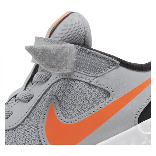 Buty sportowe dla dzieci Nike Revolution 5 Jr BQ5672 
