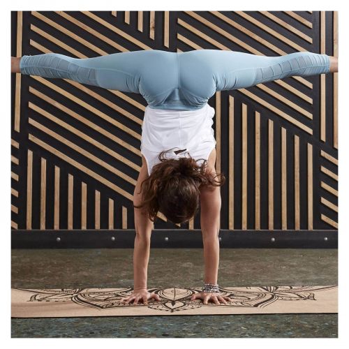 Mata do jogi z korka Gaiam Printed Cork Mandal 5 mm 63495