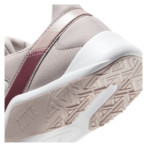 Buty treningowe damskie Nike Legend Essential 2 CQ9545 