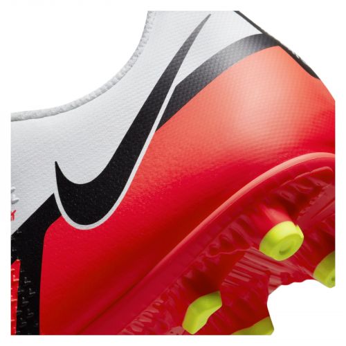 Buty piłkarskie korki Nike Phantom GT2 Club FG MG DA5640
