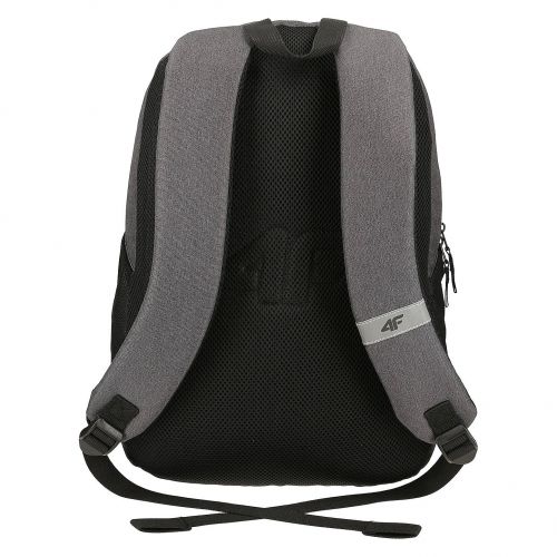 Plecak sportowy 4F 18L PCU006