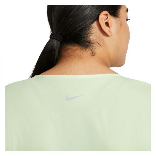 Koszulka damska do biegania Nike Swoosh Run CZ9278