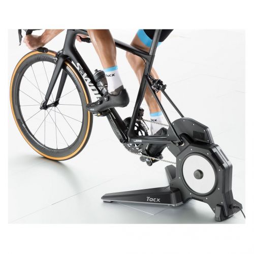 Trenażer rowerowy Tacx Flux S Smart T2900S.61