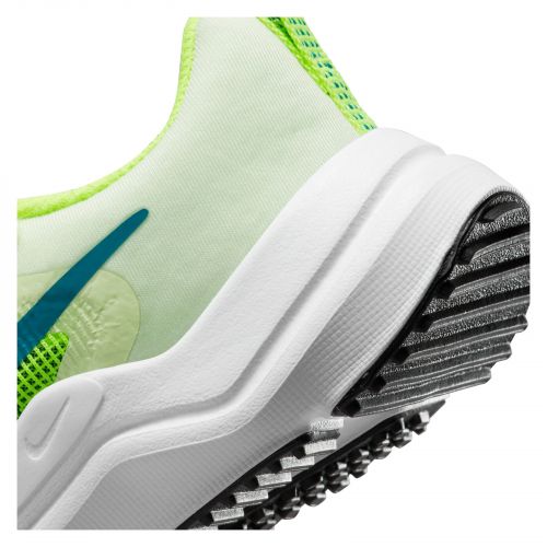 Buty do biegania dla dzieci Nike Downshifter 12 DM4193