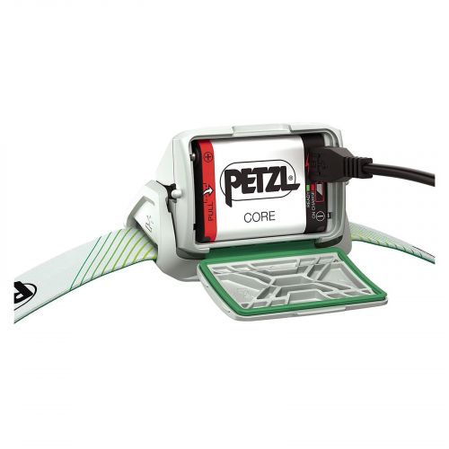 Czołówka PETZL Actick Core 600lm E065AA02
