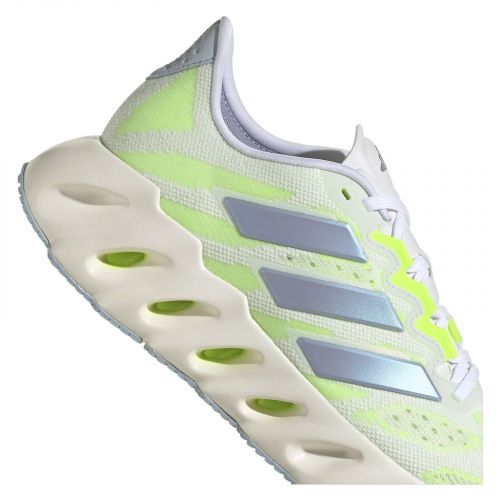 Buty do biegania damskie adidas Switch FWD FZ5685