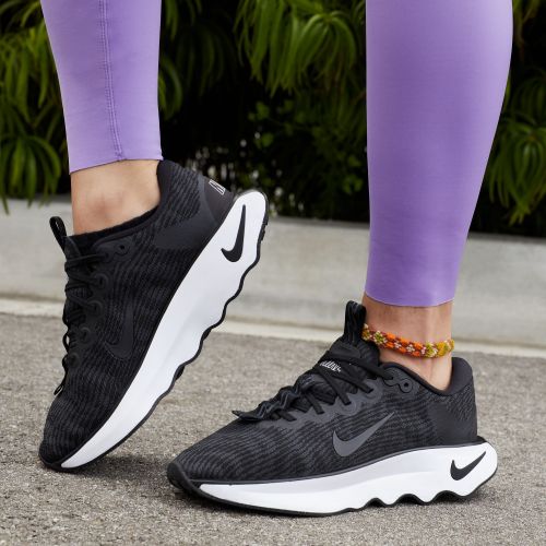 Buty damskie Nike Motiva DV1238