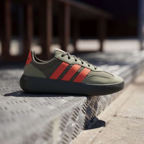 Buty dla dzieci adidas Barreda Decode J JQ8853