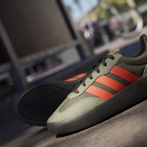 Buty dla dzieci adidas Barreda Decode J JQ8853