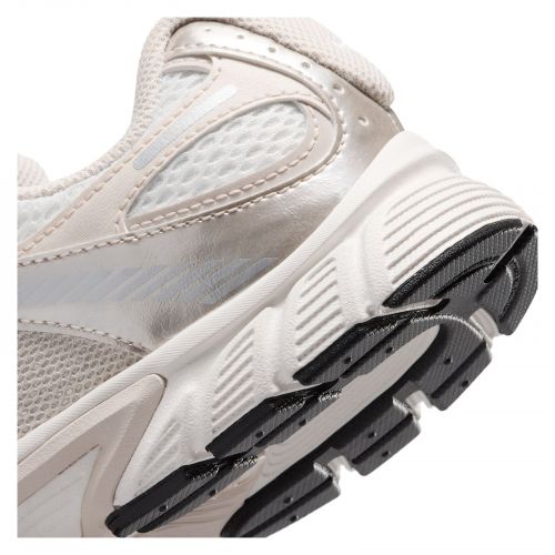 Buty dla dzieci Nike V5 RNR HQ6411