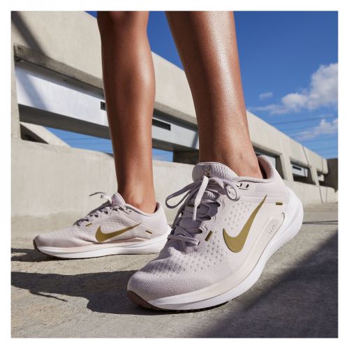 Buty do biegania damskie Nike Winflo 10 DV4023