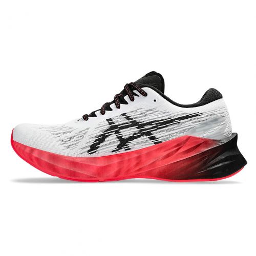 Buty do biegania męskie Asics Novablast 3 1011B458