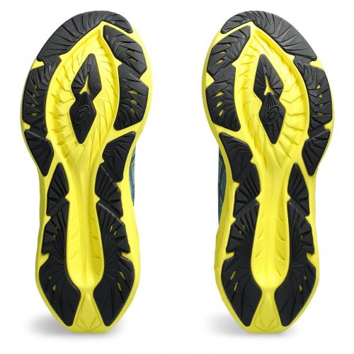 Buty do biegania męskie Asics Novablast 4 1011B693