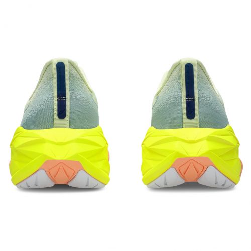 Buty do biegania męskie Asics Novablast 4 Paris 1011B955