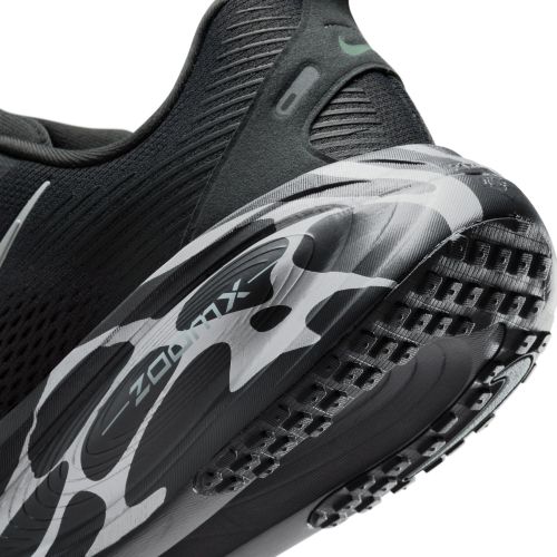 Buty do biegania męskie Nike Vomero 18 IM6010