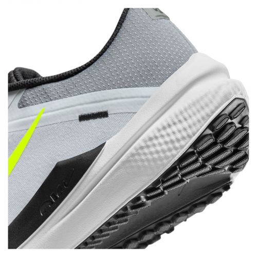 Buty do biegania męskie Nike Winflo 10 DV4022