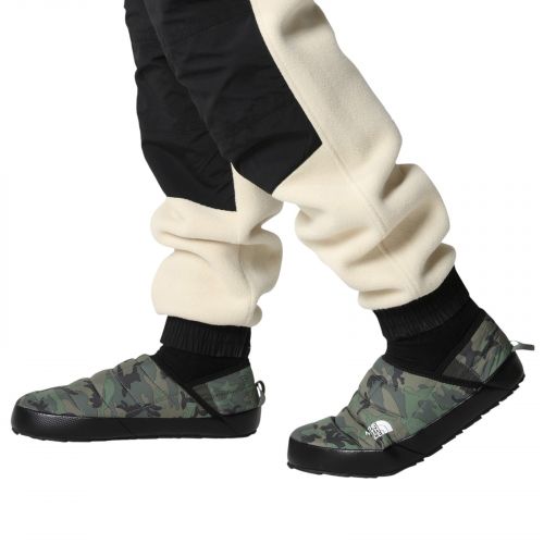 Buty pantofle zimowe męskie The North Face Thermoball V Traction NF0A3UZN