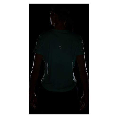 Koszulka do biegania damska Nike Dri-FIT Tempo Swoosh Run HV2772
