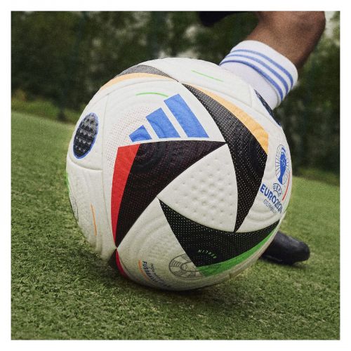 Piłka nożna adidas Fussballiebe Pro IQ3682