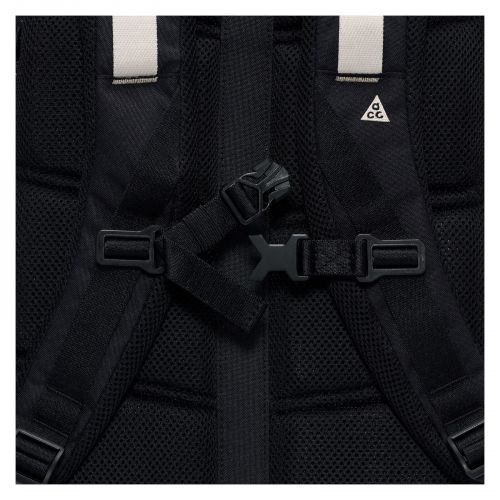 Plecak miejski Nike ACG Daymax 25L HJ8178