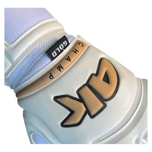 Rękawice bramkarskie 4Keepers Champ Gold VI NC