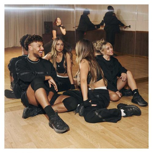 Spodnie dresowe damskie adidas Z.N.E. JE7842