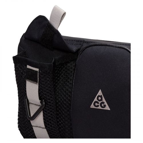 Torba przez ramię Nike ACG DAYMAX 3 l HJ8180