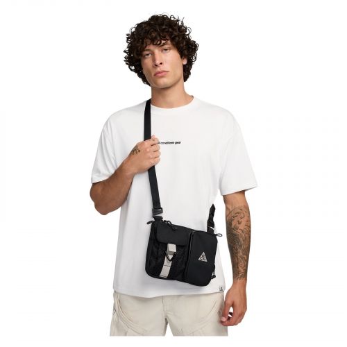 Torba przez ramię Nike ACG DAYMAX 3 l HJ8180